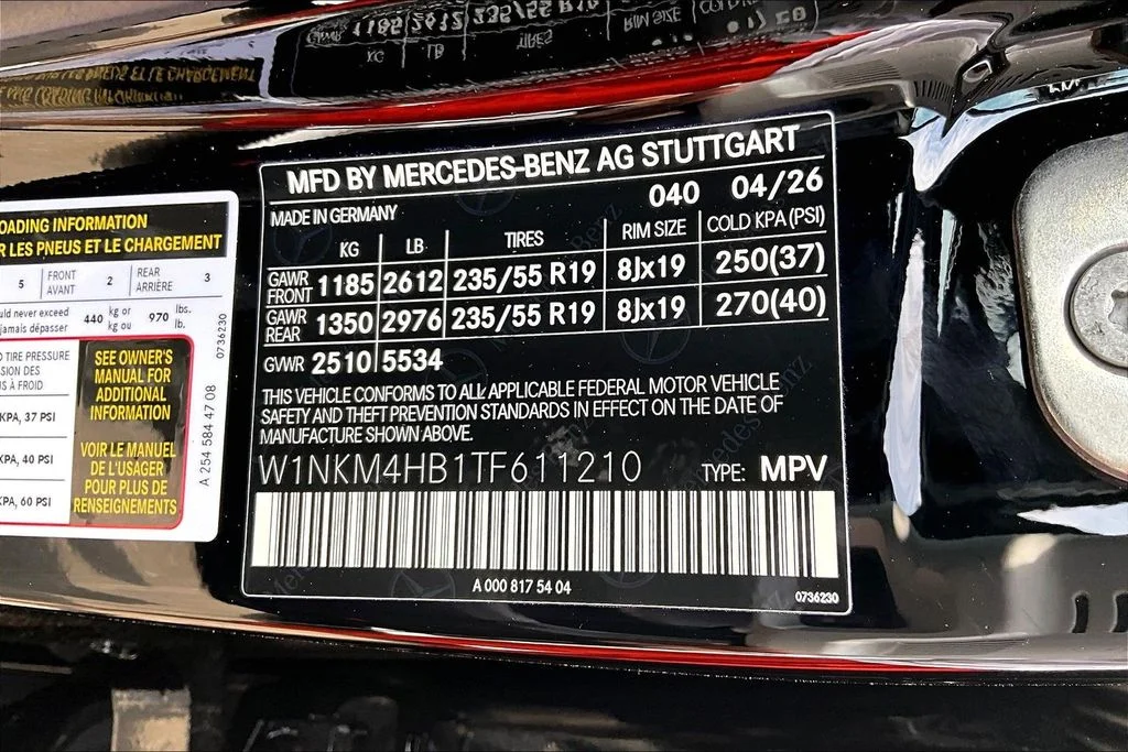 New 2026 Black Mercedes-Benz GLC 300 image 14