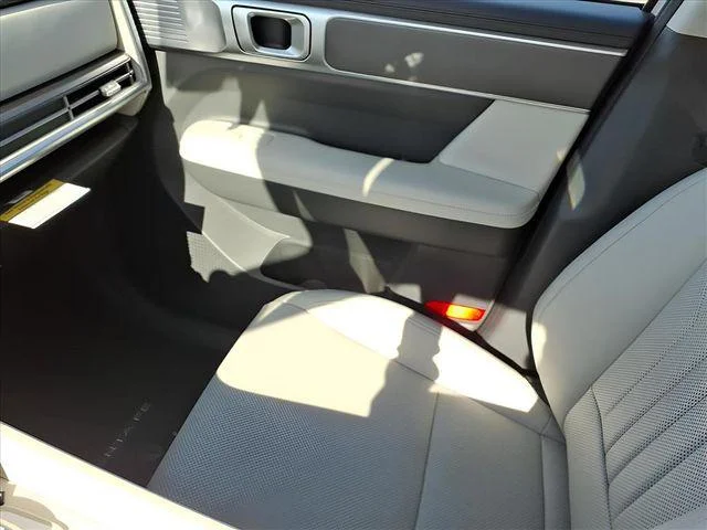 New 2026 White Hyundai SEL image 14