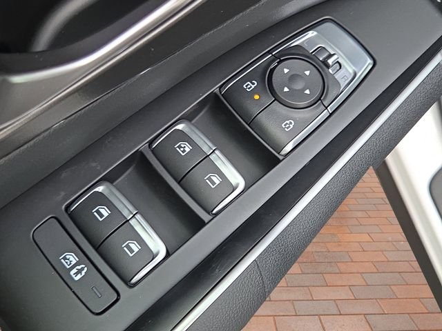 New 2026 Glacial White Pearl Kia S image 5