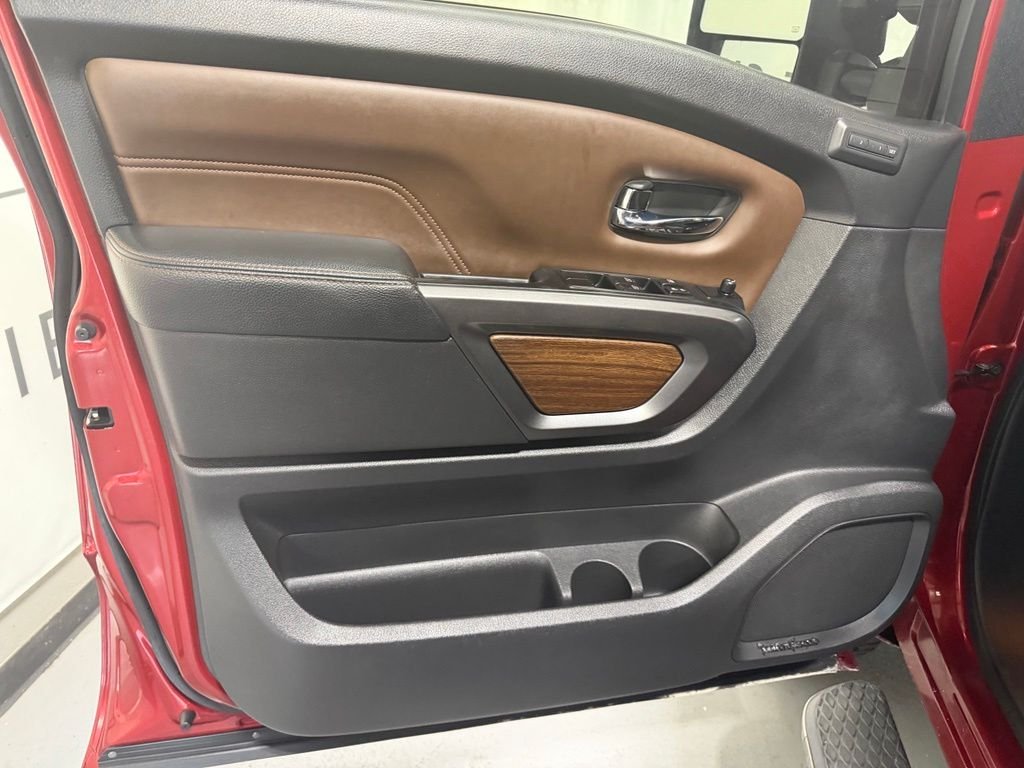 Used 2016 Red Nissan Platinum Reserve image 11