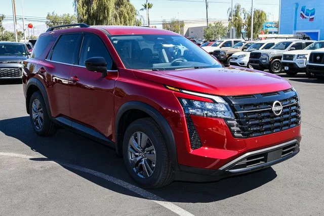 2026 Nissan Pathfinder SV 2WD's photo