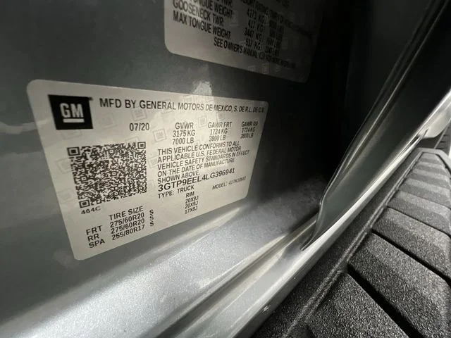 Used 2020 Gray GMC AT4 image 35