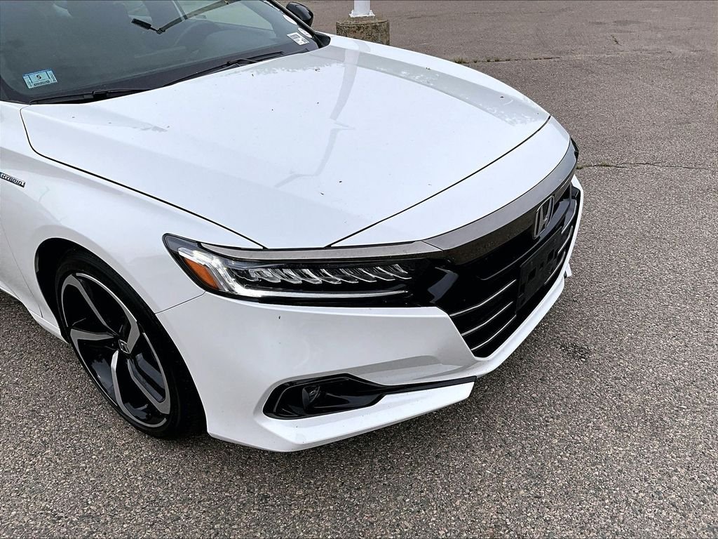 Used 2022 White Honda Sport image 8