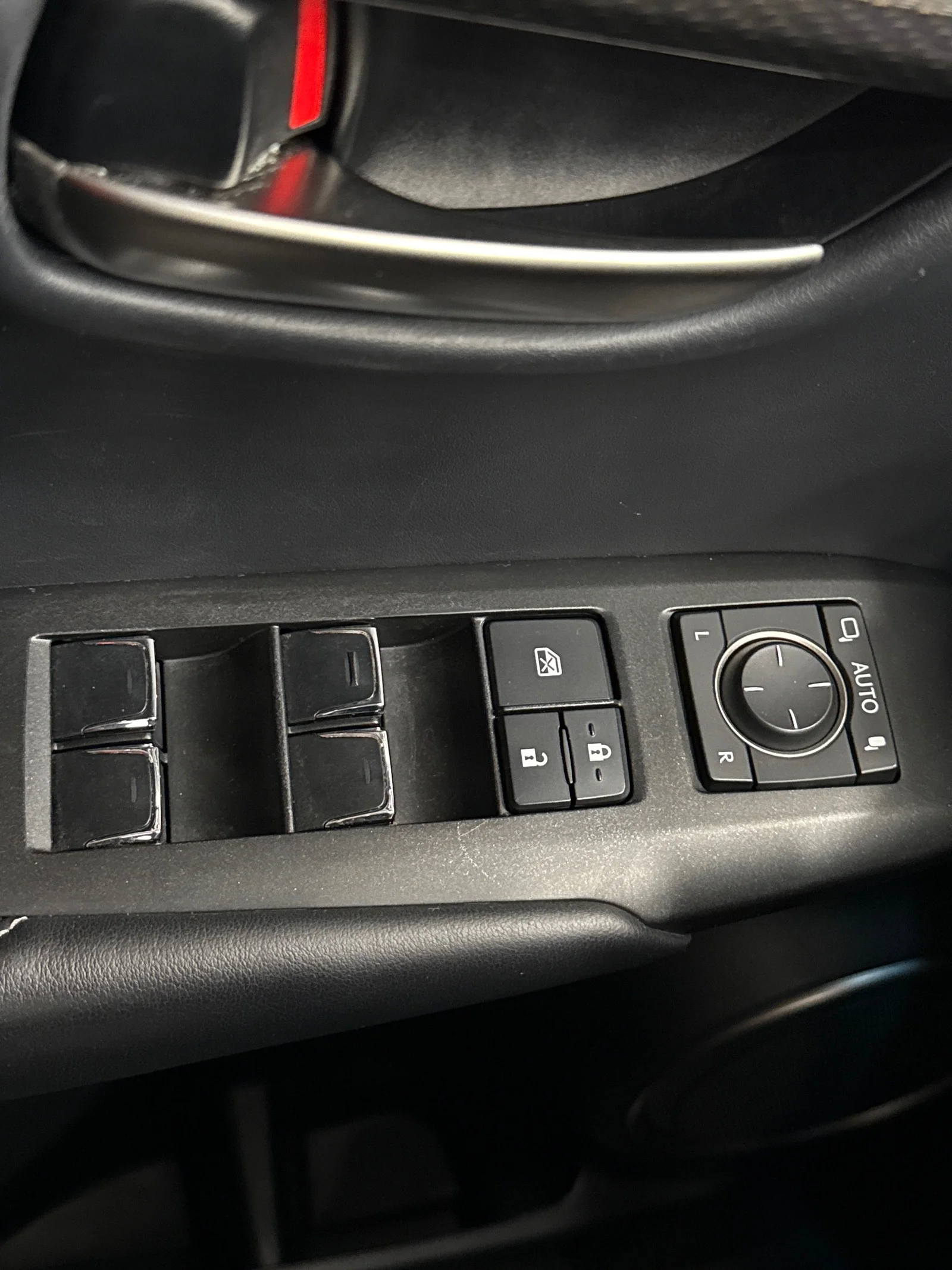 Used 2019 Caviar Lexus 300 FWD image 33