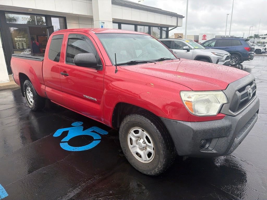 Used 2015 Red Toyota Base image 11
