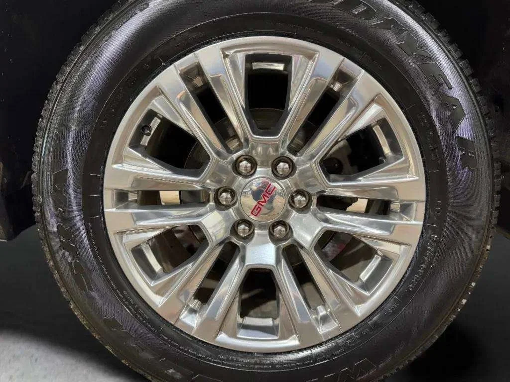 Certified Used 2023 White Frost Tricoat GMC Denali image 38