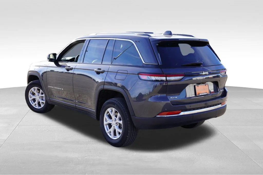 Certified Used 2023 Gray Jeep Limited image 7