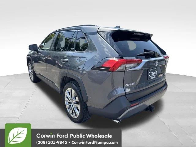 Used 2019 Gray Toyota Limited image 7