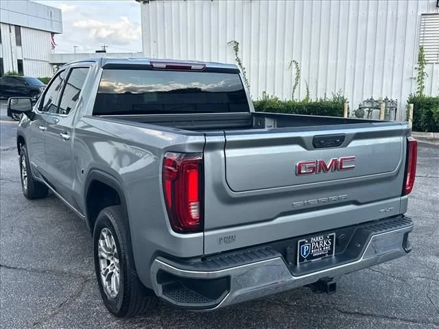 Certified Used 2025 Sterling Metallic GMC SLT image 8