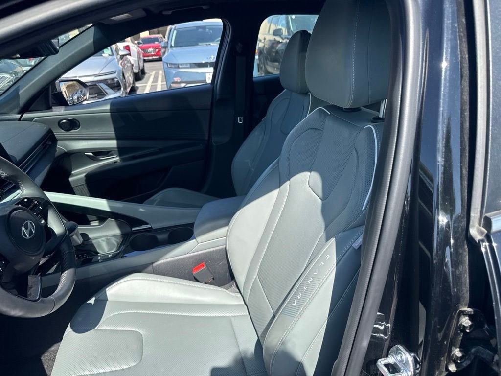 Certified Used 2025 Black Hyundai Limited image 6