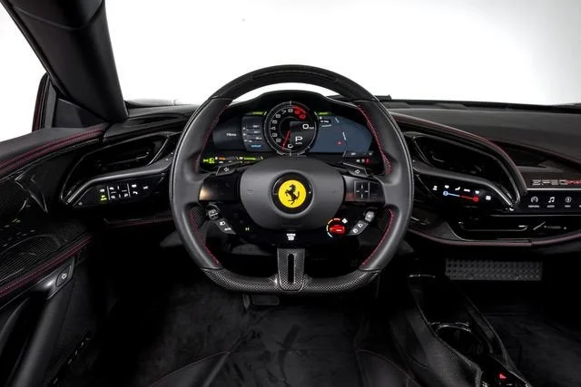 Used 2023 Rosso California Ferrari  image 6