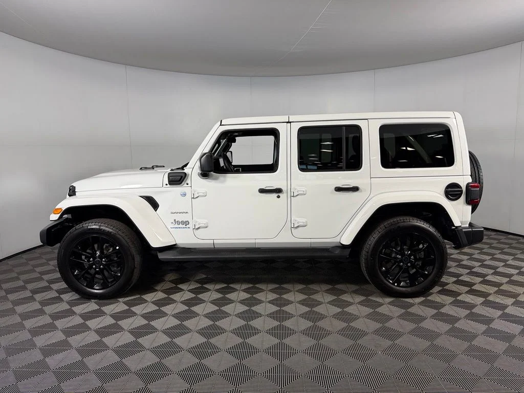 Used 2024 White Jeep Sahara 4xe image 10
