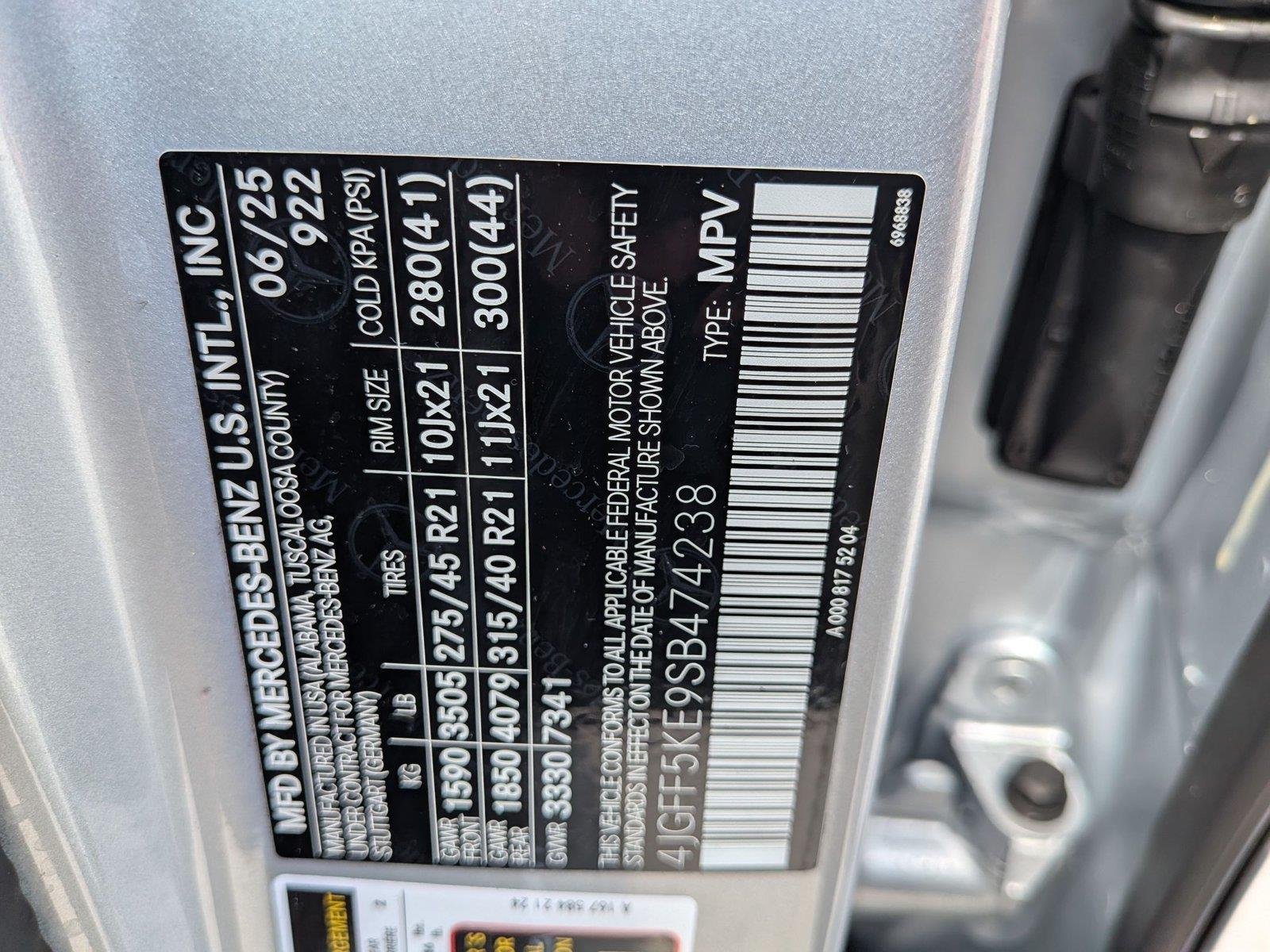 Used 2025 Cirrus Silver Metallic Mercedes-Benz GLS 450 image 39