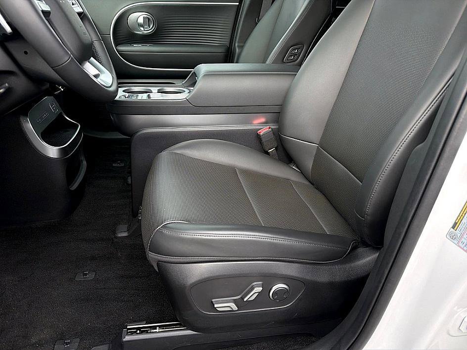 2026 Hyundai IONIQ 9 SEL - Photo 8