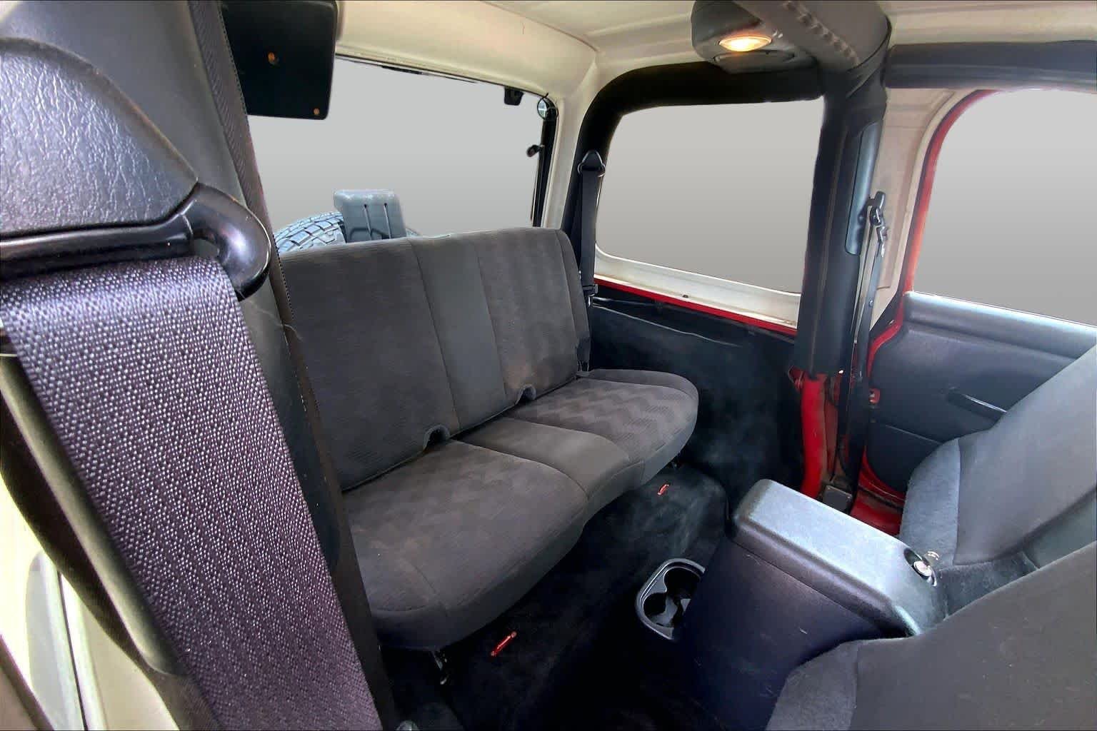 Used 2005 Flame Red Jeep X image 19