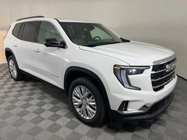 2026 GMC Acadia Elevation FWD's photo