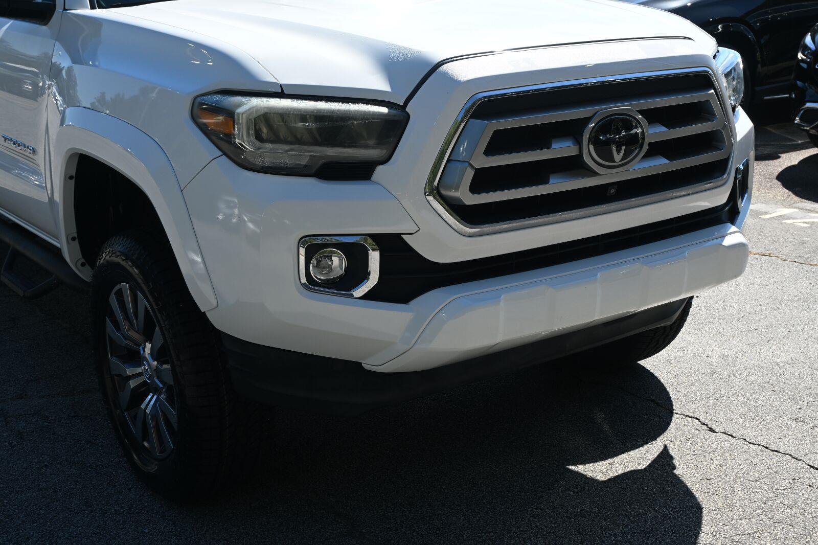Used 2020 Super White Toyota Limited image 31