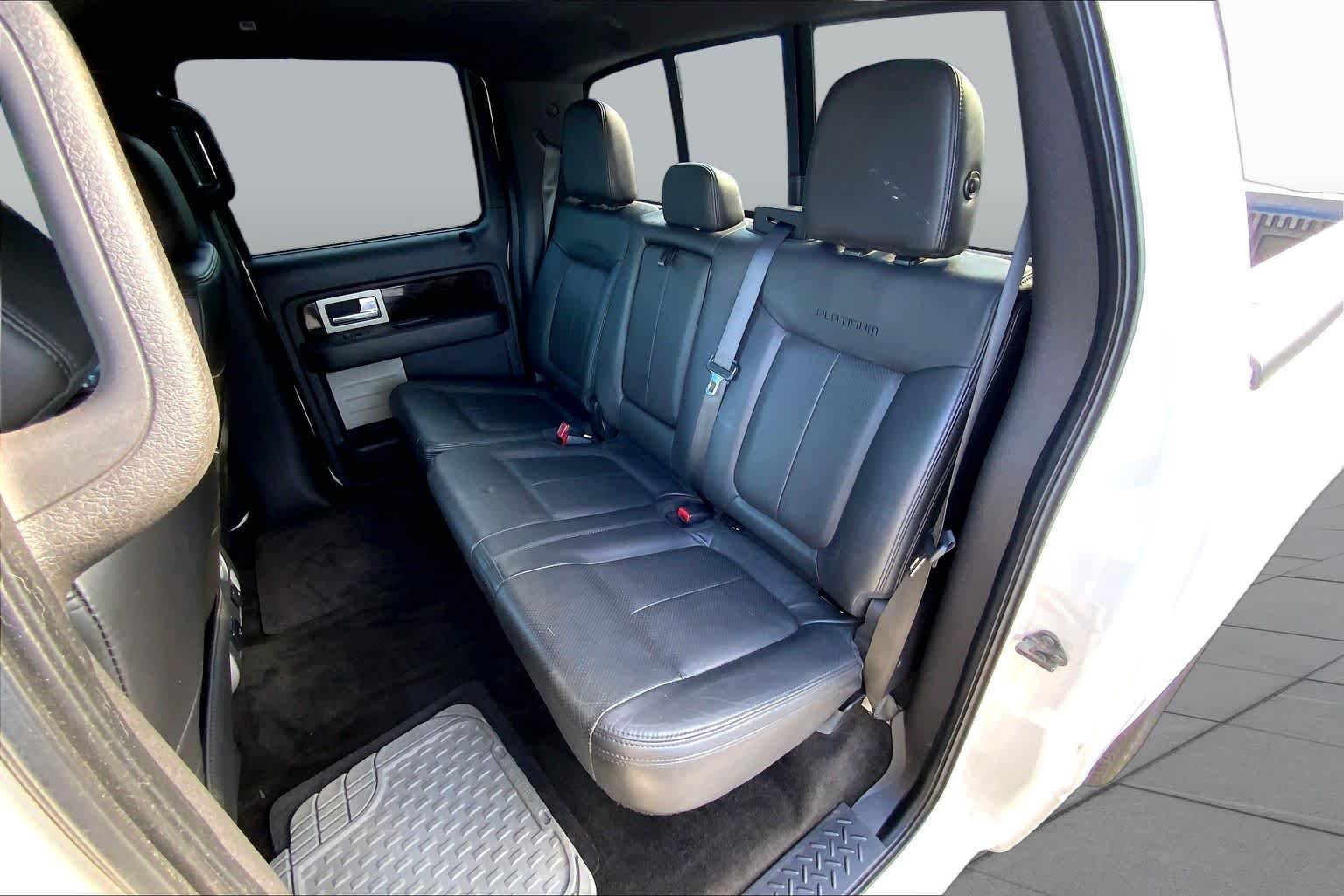 Used 2014 White Platinum Metallic Tri-Coat Ford Platinum image 21