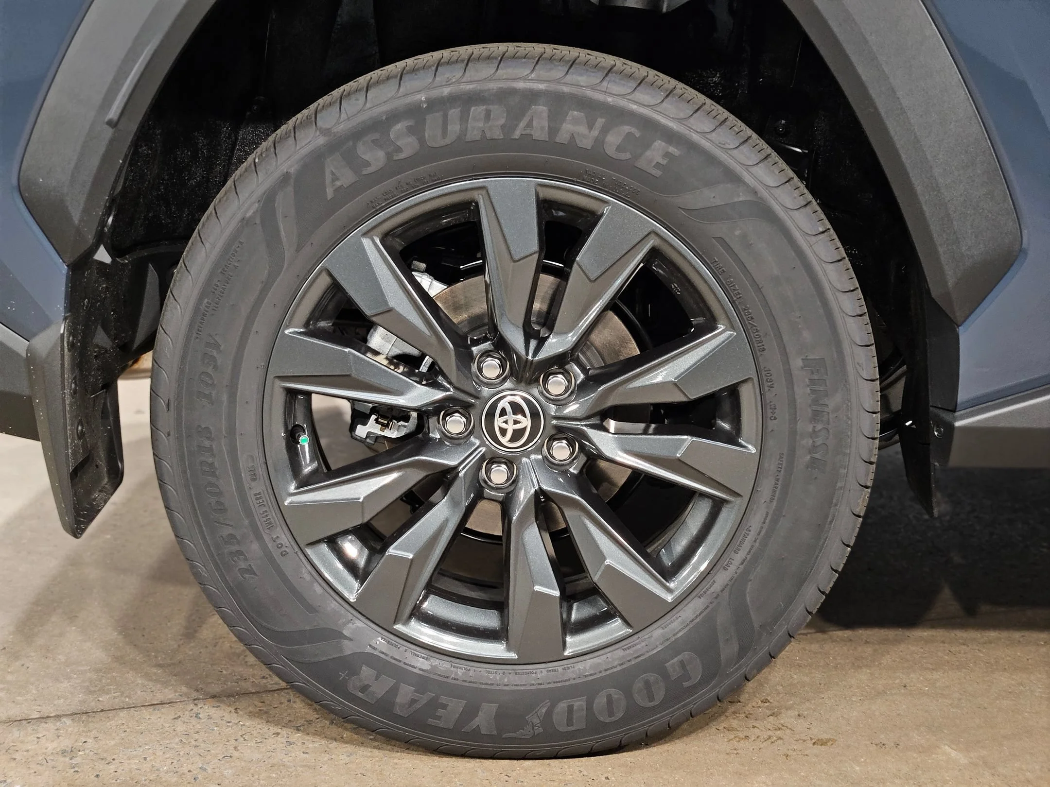 New 2026 Cloud Toyota XLE Premium image 22