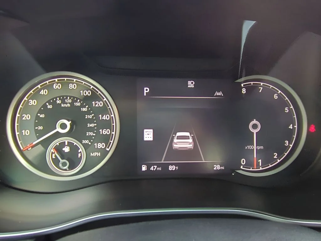2026 GENESIS G70 Standard - Photo 24