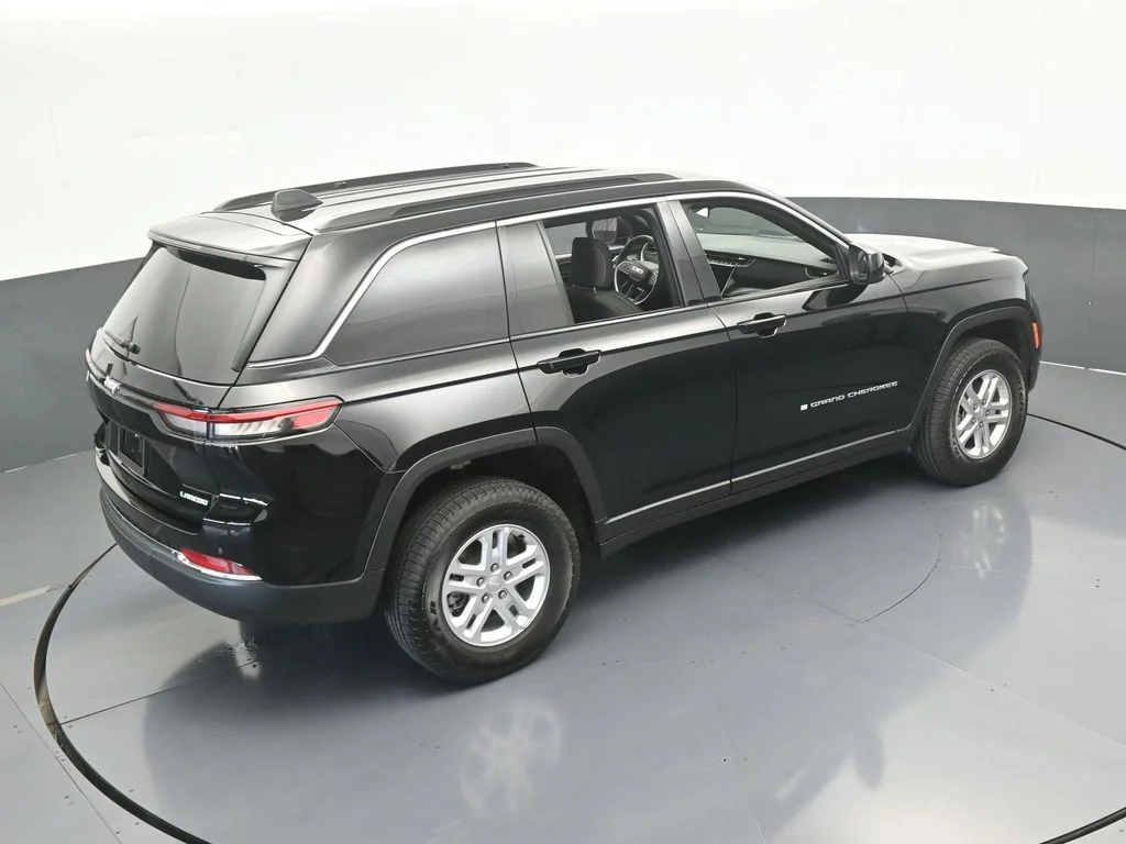 2025 Jeep Grand Cherokee Laredo - Photo 48