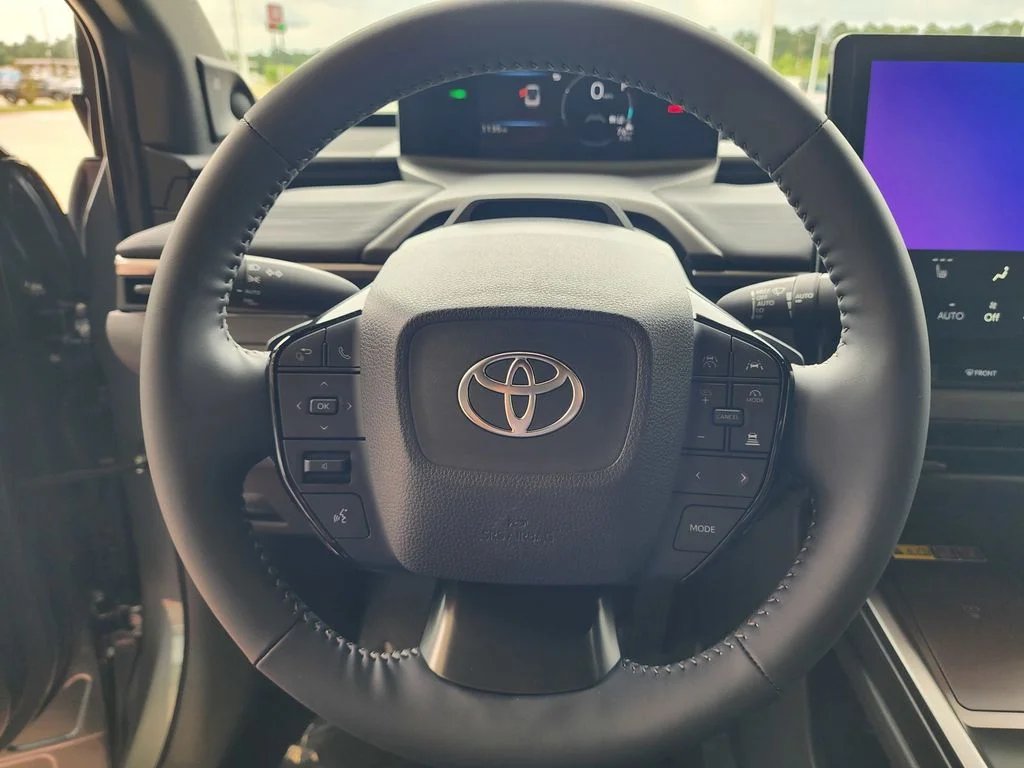 2026 Toyota C-HR XSE - Photo 18