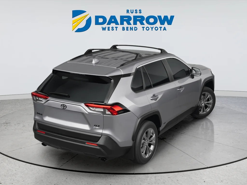Used 2025 Silver Toyota XLE image 4