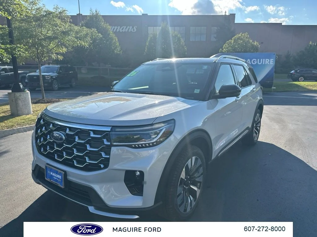 New 2026 Space White Metallic Ford Platinum™ image 8