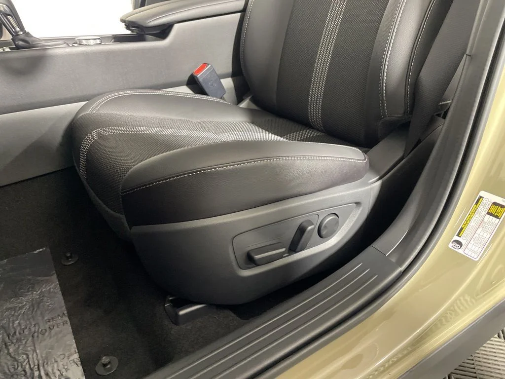New 2026 Zircon Sand Metallic Mazda 2.5 S Meridian Edition AWD image 11