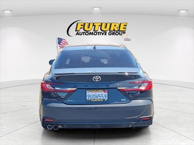 Used 2025 Gray Toyota SE image 6