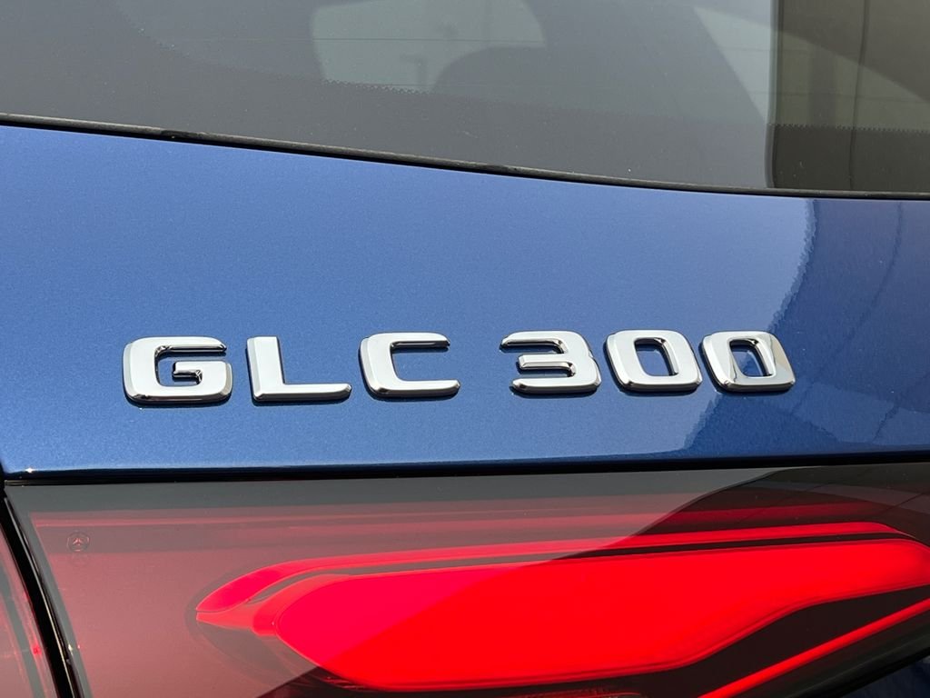 New 2026 Starling Blue Metallic Mercedes-Benz GLC 300 image 29