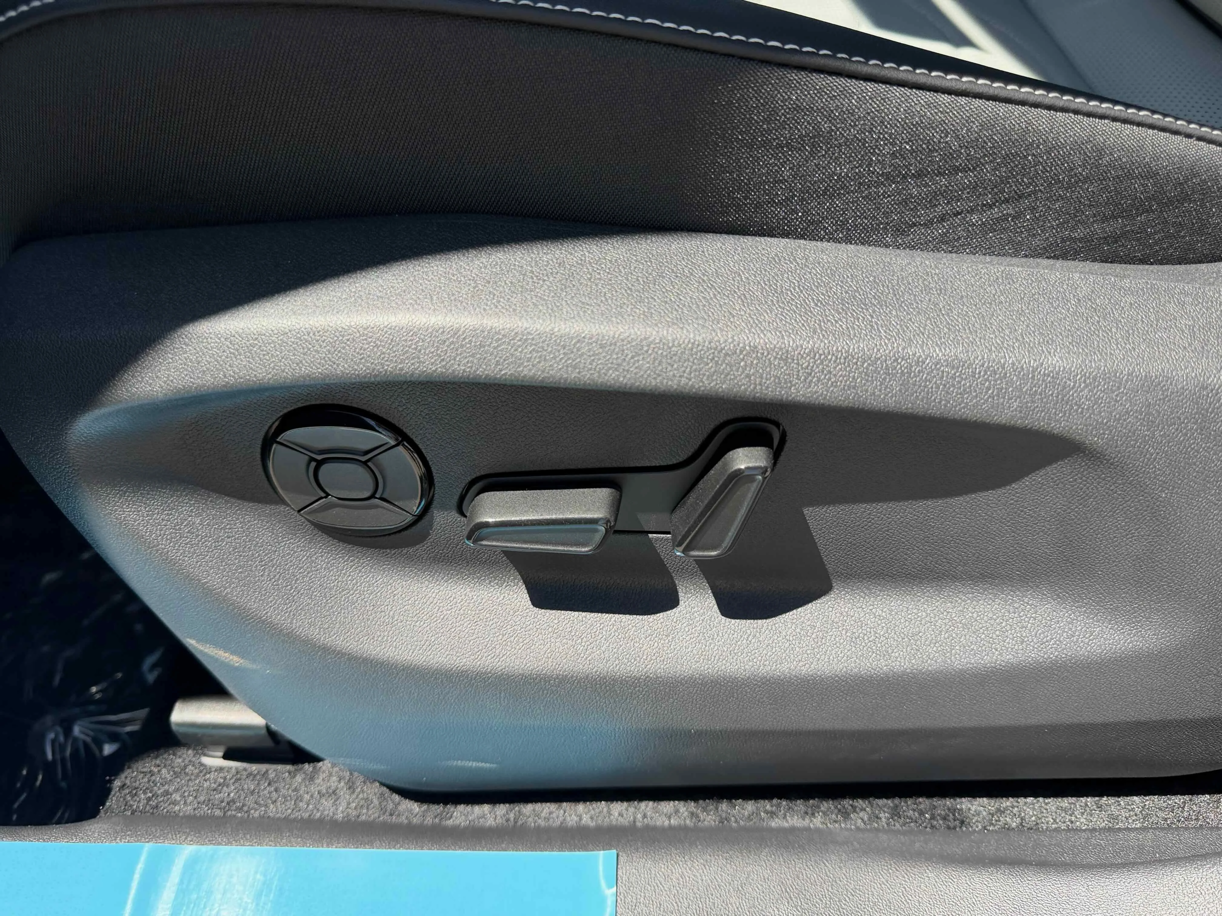 New 2026 Platinum Gray Volkswagen SE R-Line Black image 15