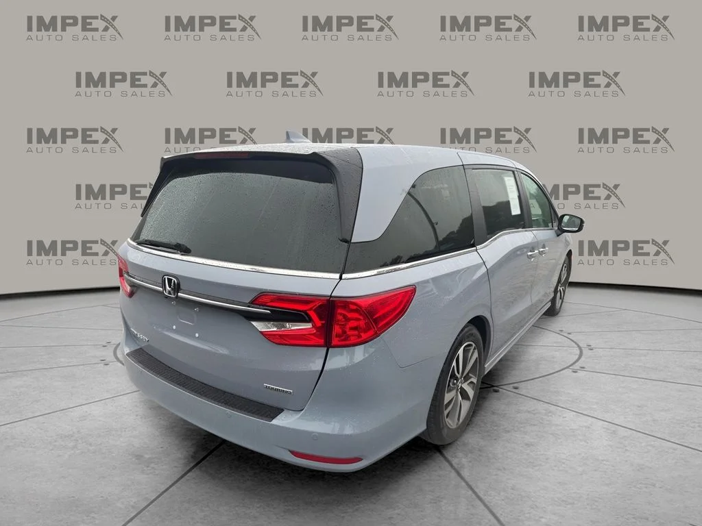 Used 2023 Blue Honda Touring image 5