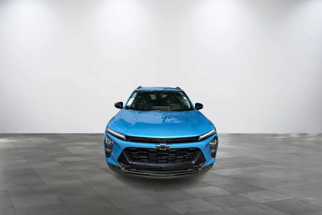 Used 2025 Marina Blue Chevrolet ACTIV image 3