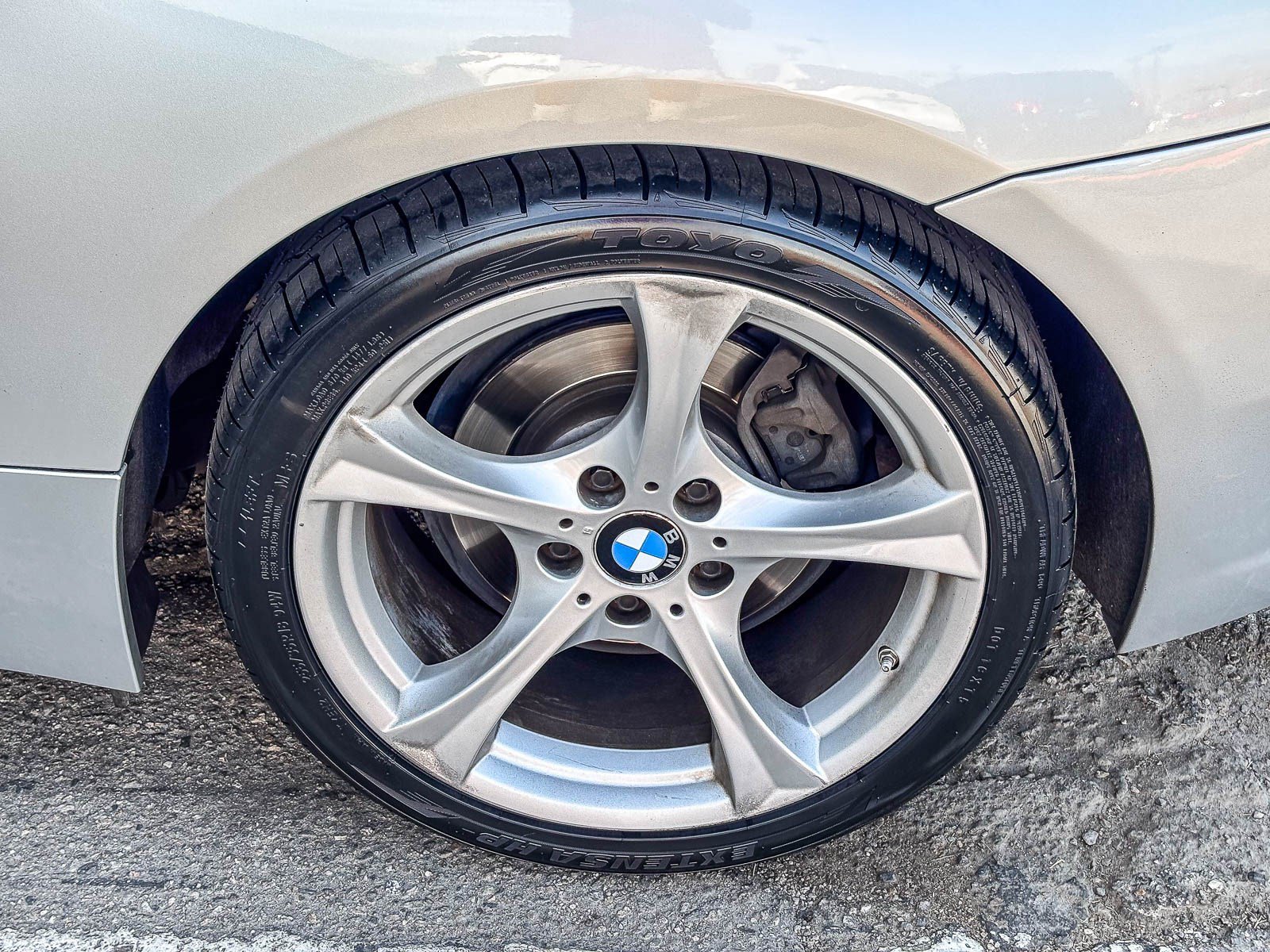 Used 2011 Titanium Silver Metallic BMW sDrive30i image 11