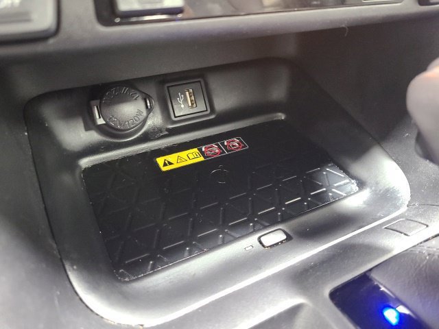 Certified Used 2024 Pearl Toyota XLE Premium image 36