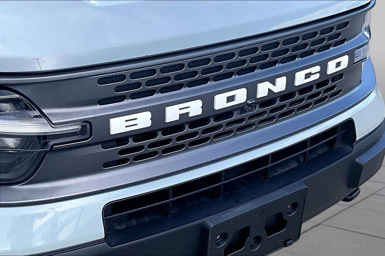 Used 2023 Cactus Gray Ford Badlands image 28