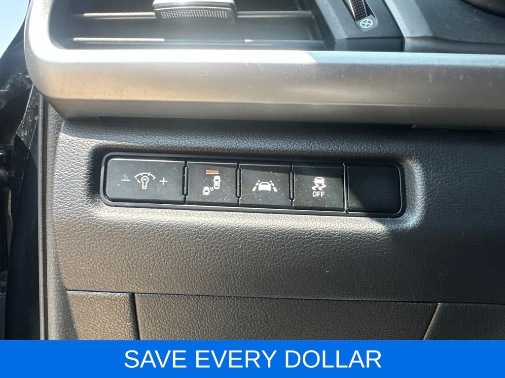 Used 2021 Black Kia S image 10
