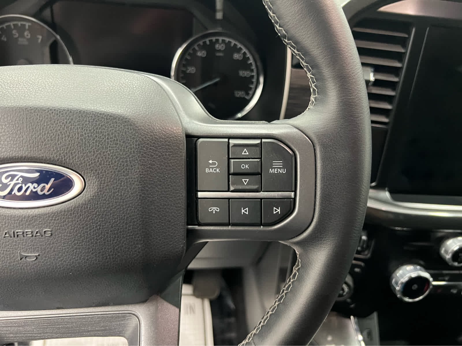 Used 2023 Carbonized Gray Ford XLT image 21