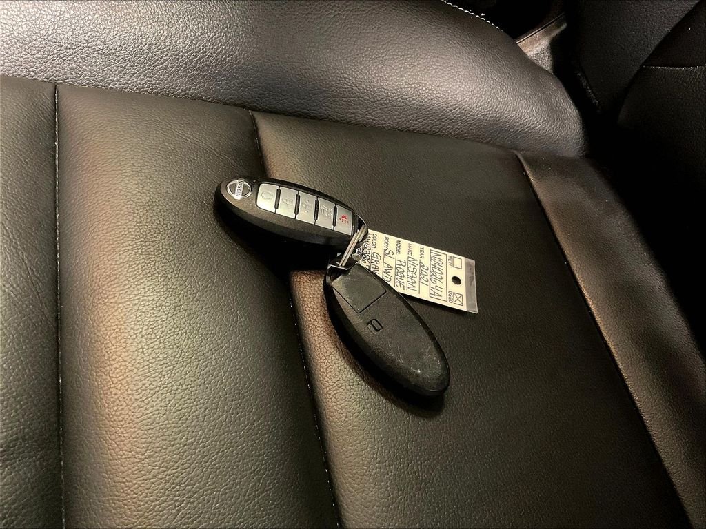 Used 2021 Gray Nissan SL image 31