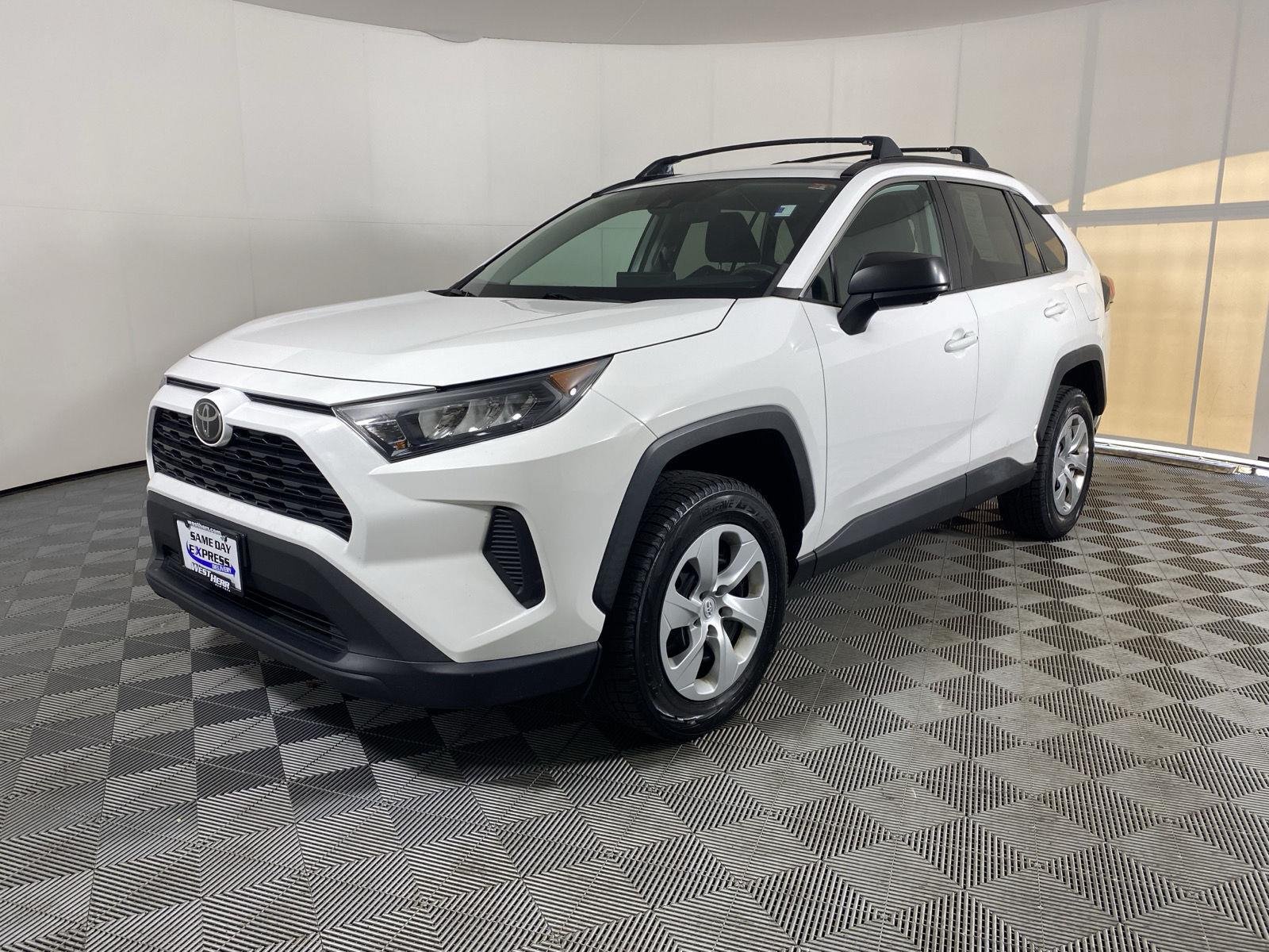 Used 2021 Super White Toyota LE image 3