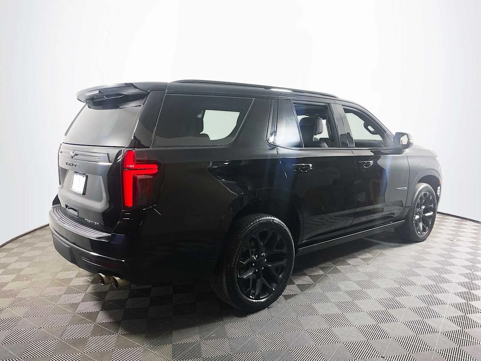Used 2023 Black Chevrolet Premier image 4