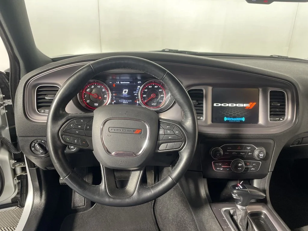 Used 2023 Triple Nickel Clearcoat Dodge SXT image 12