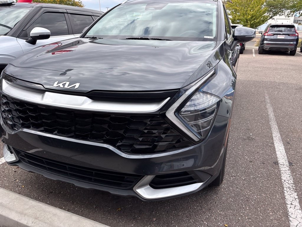 Used 2024 Gray Kia EX image 4