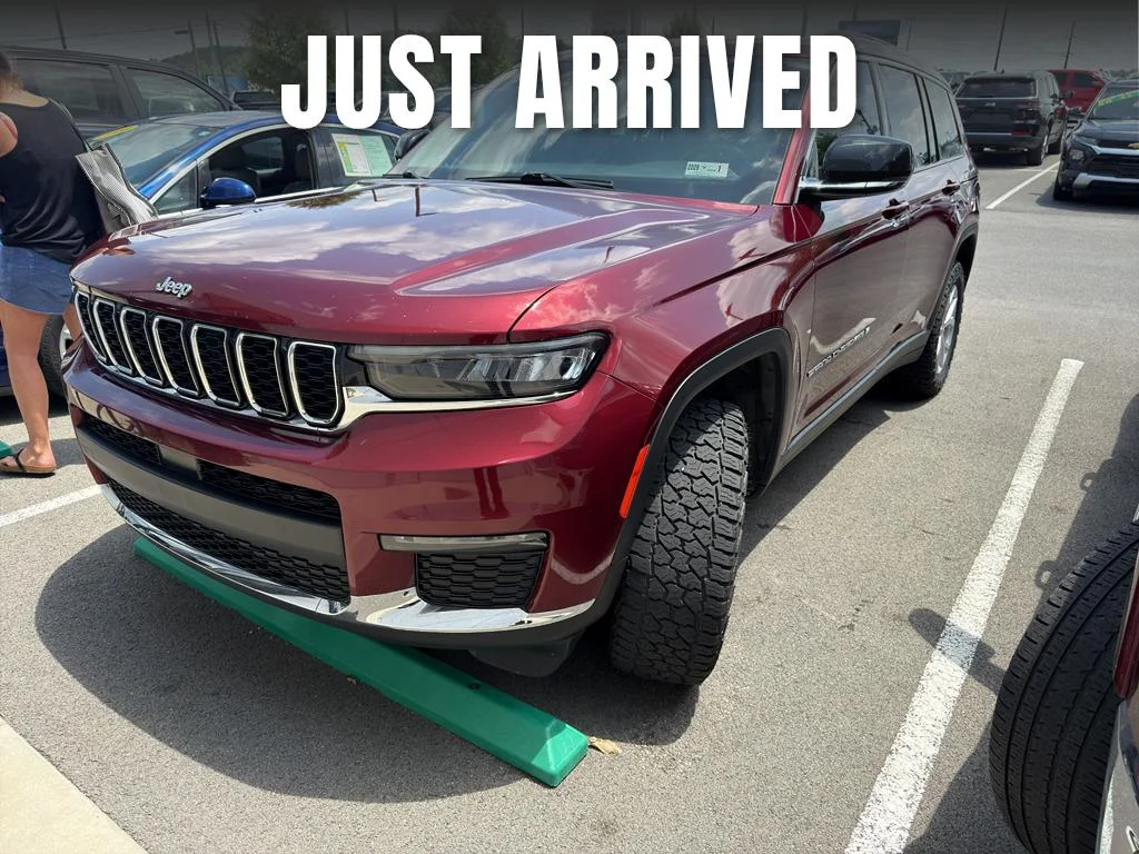Used 2021  Jeep Limited image 1