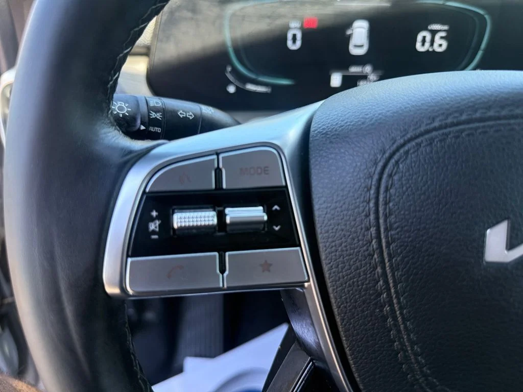 Used 2025 Gray Kia EX X-Line image 34