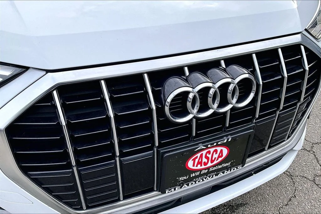 Used 2021 White Audi Premium Plus image 32