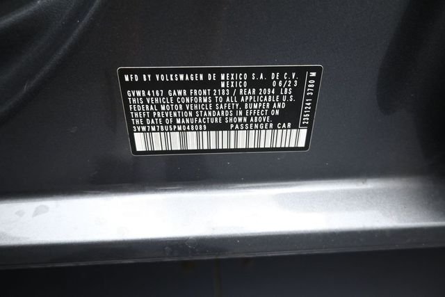 Used 2023 Platinum Gray Metallic Volkswagen 1.5T SE image 19