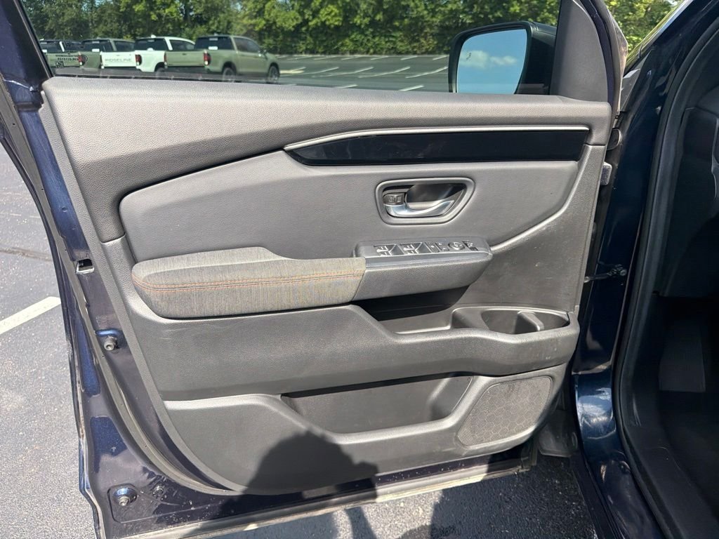 2025 Honda Pilot Sport - Photo 17