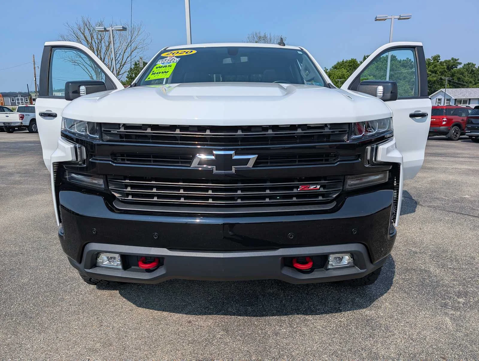 Used 2020 Summit White Chevrolet LT Trail Boss image 15